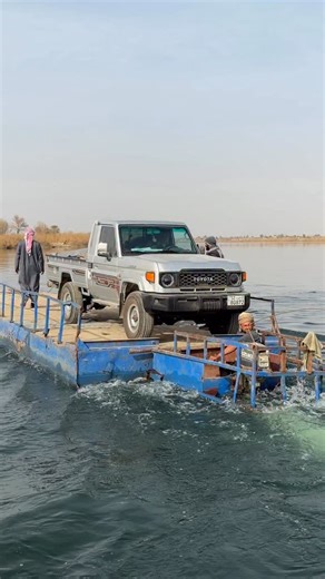 ‎مناحي بن هلبان‎ on Instagram‎: "جانب من رحلتنا في #سوريا العبور من الجزيره الى الشاميه بسبب جميع الجسور مضروبه من القوات السابقه للنظام #دير_الزور #مناحي_بن_هلبان #ترند#تصوير"‎