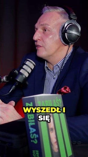 „Wyszedł po 15 latach… i schował się pod ladą w sklepie.”