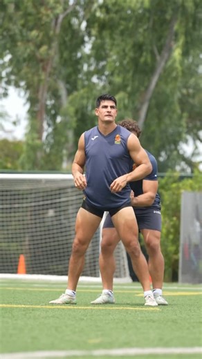 Rugby Players Big 🦵 Legs