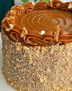 Torta Hojarasca con Manjar Nuez: Pastelería casera
