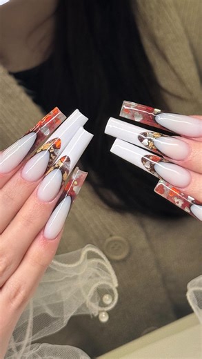 chilenails on Instagram: "⸻ 💕 VALENTINE SPECIAL – LOVE IS IN NAILS 💅 Tento Valentín nie je len o kvetoch a darčekoch 🌹 ale aj o tom, stráviť spolu čas pri manikúre ✨ 👯‍♀️ ŠPECIÁLNA AKCIA: 👉 Prídete dvaja – získate ZĽAVU 10 % 🎨 Darček: valentínske zdobenie na 2 nechtoch (srdiečka, nápisy love, jemné kvety 💖) 💑 Vhodné pre: partnerov – kamarátky – sestry – mama & dcéra 📅 Termín: 02.02 – 14.02 📍 Rezervujte si termín vopred 💌 Tento Valentín sa skrášlite spolu a nechajte lásku zažiariť až p