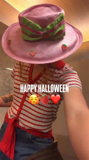 28 reactions | From Strawberry Shortcake 殺❤️‍ #halloween #happyhalloween #strawberryshortcake #strawberry #strawbabababerryshortcake #explore #costume | Maggie Marshall | Facebook