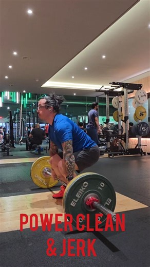 Kenneth Lau on Instagram: "Still trying to find the ideal split jerk length and each time Im dialling it in....feels more stable than the last workout. But I see in the videos that my weight moves forward slightly after the catch. My knee tracks over my toes and little bit. The catch doesn't feel snappy and locked in atm.... @coach_paul_awlc_"