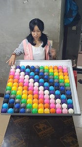 "💡 Smart DIY Idea! Girl Builds a Tray Full of Bright Balls That Look So Aesthetic 🎉🌟" | King of Knots