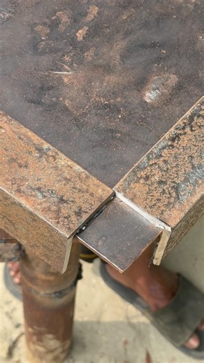 This is a simple angle iron connection, but many welders don’t know it