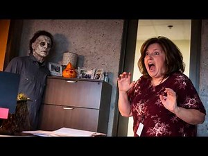 Try not to laugh 😂 | The funniest scares and reactions (Part 13)