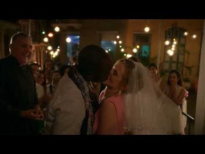 Interracial kiss - House of Lies 8