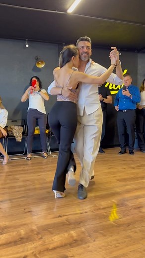The wonderful maestros @constanzavieyto and @ricardoastrada during their Tango-Vals workshop with their unique and contagious energy and their Movimiento Tango Shoes! ♥️🐈‍⬛ 📍@tangolavida . #tango #tangoargentino #tangoshoes #tangodance #tangoals #tangodancer #tangostyle #tangofashion | Movimiento Tango Shoes