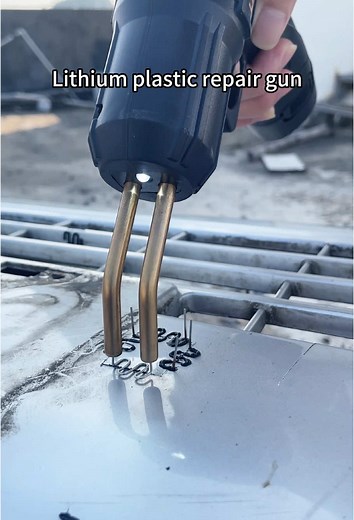 One-Click Welding Tool for Easy Plastic Repairs