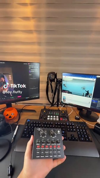 V8 para tus live, entra a mi live #agenciatiktok #TikTokLIVE #tiktoklivestudio #streamer #batallastiktok