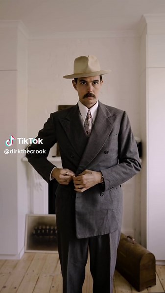 Vintage 1930s Men's Fashion: Gangster Style Outfits