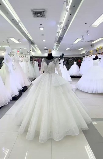 “Bridewholesale” the best bridal supplier&manufacturer, for both retail and wholesale,More than 3,000 designs available. Open everyday 11am.to 4pm.,at 4th Fl. Watergate Pavillion Mall, Centara Watergate Pratunam Hotel, Ratchapralop2Rd.Bangkok,Thailand Tel: 66922545343 ... | Bride Wholesale