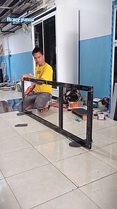 Pemasangan acp pintu aluminium menggunakan acp dobel 3mm #paktukang #craftsman #art #diy #acp #alcopan #pintu #aluminium | Ary Yunus