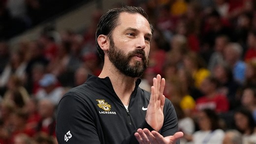 Marquette volleyball team scores big upset against familiar foe in Florida's Ryan Theis