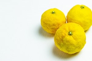 ゆず酢とは？保存期間・方法は？効果やジュースなど使い方・料理も紹介！