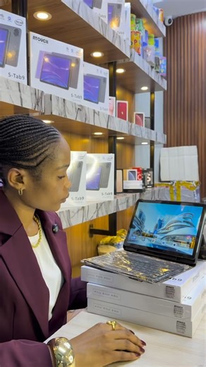 Luxe Store tz on Instagram: "ATOUCH TABLET . S-TAB • Storage : 1 telabt( 1000 Gb ) RAM 12 • Kioo: Inchi 11 00 • Android version : Android 14.0 • Kamera ya Mbele: 20 MP • Kamera ya Nyuma: 36 MP • Betri: 12,000mAh • Mtandao: 5G matumizi: • Kuhifadhi na kuandika documents vyuoni na ofisini • Kuangalia filamu (inawezekana kupitia Movie) • games mbali mbali • Matumizi kama smartphone . Unawez kutoa zawad kwa mtu yeyote ✅bei: 300,000/= ✅bei: 300,000/= ✅ Bei: 300,000/= ✅ Bei : 300,000/= Call and whtpp