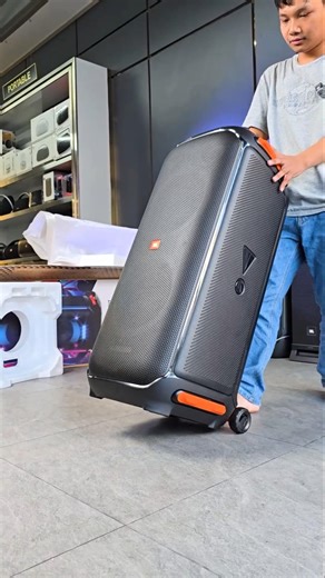 OLD BUT LOUD! JBL PartyBox 710 INSANE BASS 🔊