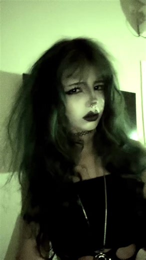 ‏First time doing goth🥹🥹#תותי🍓🍰 #foryoupage #fyp #goth