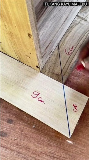 45-degree cut for connecting different sizes. #wood #woodworking #woodscraft #wooddesigner #diy