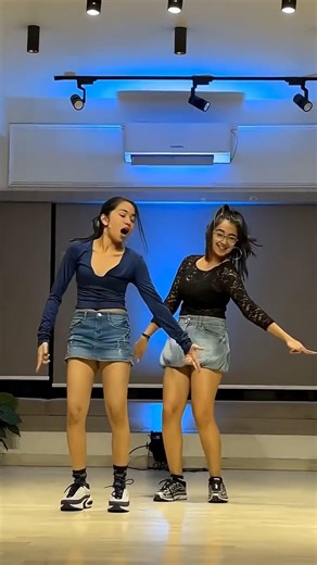 Vogue 🔥 Cover Dance | GURU Vibe Choreography | GrooveMix Swag Performance 💃 #Vogue #Guru