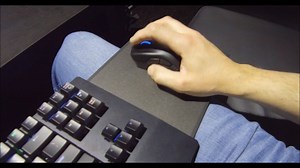 24K views | Patrick durfte sie auf der CES ausprobieren - die neue Razer Turret Tastatur und Maus für Xbox One. Wer kann den Release auch kaum erwarten? | Microsoft ExpertZone | Facebook