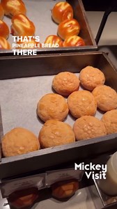 Still thinking about this amazing buffet! Let's get some of this in the U.S. parks!