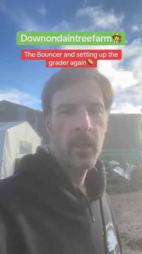 Life on Farm VLOG 🌾, The Bouncer and setting up the grader again🥔🥔🚜 #FarmerLuke #DownOnDaintreeFarm #FYP | Farmer Luke