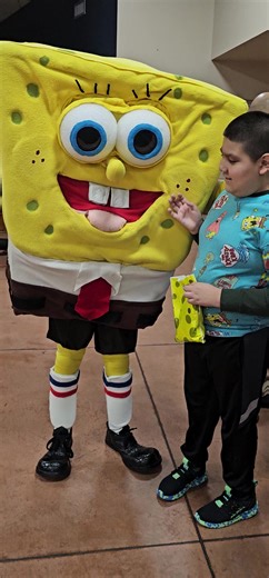 Houston mascot birthday party character yellow sponge bob human #shorts #reels #spongebob #spongebobcosplay #kidspartyexperts