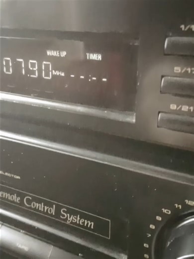 Record: Peter Gabriel - Peter Gabriel 3 (Melt) #vinyl #retro #vintage #1980s #collector #musiccollect #vinylrecord #pioneer #format #audiosystem #sound #hifi #hifiaudio #petergabriel #melt #album #lp #record #lprecord #petergabrielmelt #idontremember #stylus #recordplayer #turntable #turntablesetup #needle #groove #spin #33rpm #33rpmvinyl #recordalbum #vinylcollecting #setup