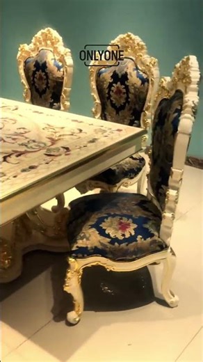 This Table Looks Like a Royal Palace!