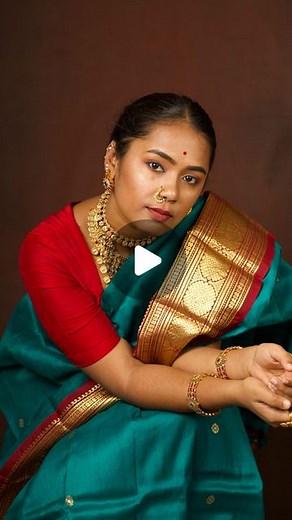 Keerthi on Instagram: "Me & My Jasmine❤️🌸 Video by @shots_by_ad Makeup by @makeupstoriesbypri Jewels from @bridalstop_jewellery #keerthi #weavesofindia #kanjivarams"