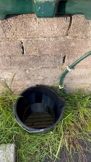 2K views | Emergency oil tank replacement after a customer noticed their large 2500 litre tank had developed a split We advised rubbing a softened bar of soap run under warm water across the split - like cheese on a grater and this temporarily stopped the oil leak until we arrived We transferred the oil out and fitted a new oil tank | The Oil Tank Doc | Facebook