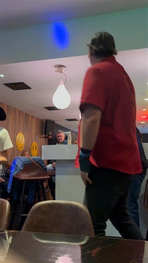 Beveren-Waas - Cafe Den Awa ( niet naar huis toe ) | Fans van Robby Silver
