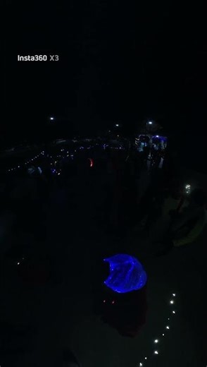 light the way runner edge in line up