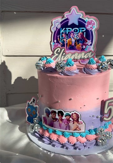 K-Pop Demon Hunters Cake Decorating Tips