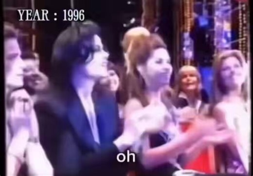 That time when Michael Jackson’s face completely lit up after Diana Ross playfully sat on his lap at the 1996 World Music Awards 1996 and told him:“If you need me, call me no matter where you are, no matter how far… just call my name, I’ll be there.” ❤️