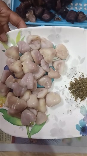 How to Boil and Prepare Water Chestnuts (Singhara)