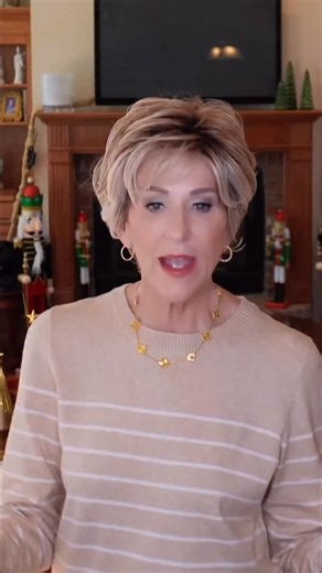 CLICK HERE FOR WIG DETAILS ~ https://youtu.be/M368p9b08LM?si=oZv3qJkRNsslGDy7 Short wig girls… gather ‘round! 💁‍♀️💫 Today I’m sharing 5 wigs in 5 minutes — Short Wig Edition and these cuties are serving pixie perfection. If you love easy, out-the-door styles that give you instant confidence, this video is for YOU. 🥰✂️✨ These are some of my most-requested short looks, and I couldn’t wait to show them all together. Soft texture, lightweight caps, gorgeous colors… short hair has never been more 