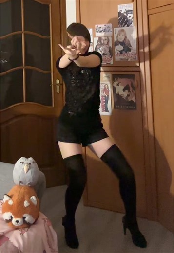 Sorry but I’m too busy to learn new dances now 😭 Talk to me - basic element #gyaru #ギャル #dance #parapara #パラパラ