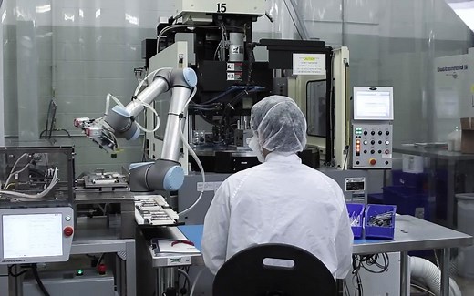 Universal Robots通过协作机器人轻松实现自动化 工业机械臂UR5机器手