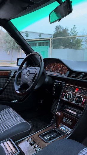 #azerbaijan #baku #mercedes #w124amg #w124e500 #124 #w124mercedes