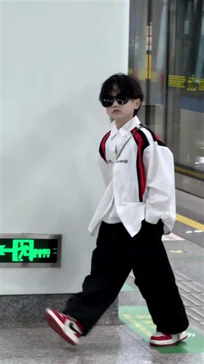 Tan cute 😊❤️🫂 #model #F1 #cute #luhan #asianboys