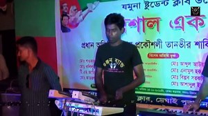 Tomake Chai Ami Aro Kache - Runa Laila - Stage Performance Video (2017)