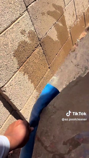 Start your morning off with a backwash 😏 #pool #satisfying #clean #cleantok #asmr