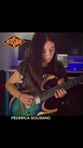 Female Guitarist Shreds Led Zeppelin Solo | Federica Golisano