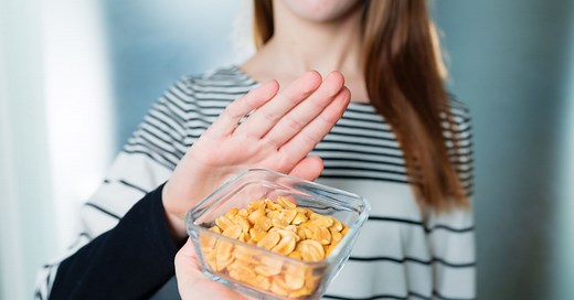 Nussallergie: So kannst du im Notfall Erste Hilfe leisten