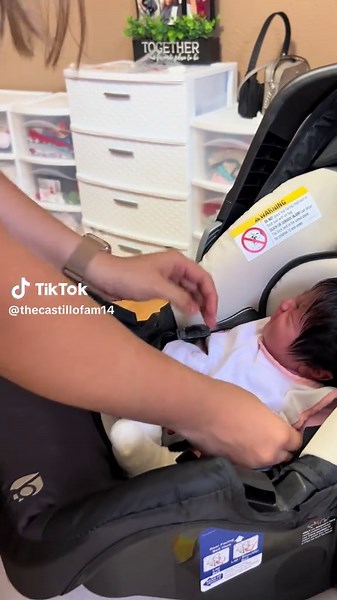 My Favorite Newborn Moments with Baby Ehlani — Newborn Baby Joy