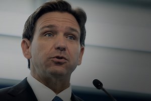 Ron DeSantis’s official entry into the 2024 presidential campaign went haywire on Wednesday during a glitch-filled livestream over Twitter. When the technical problems subsided, nearly a half-hour in, DeSantis declared, “I am running for president of the United States to lead our great American comeback.” https://nyti.ms/3MWulym | The New York Times