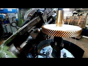 Amazing Manufacturing Process of Helical Gear | Gear Hobbing Operation of Different Types of Gears