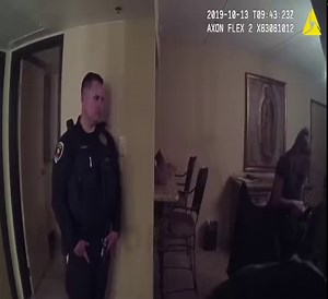 County Music Star Gretchen Wilson Gets Ejected from Las Cruces Hotel, Loses It On Cops | Real World US News